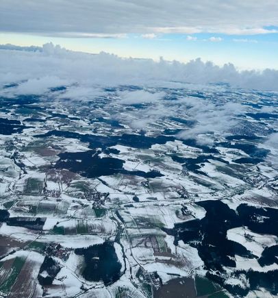 
Today’s image is NOT from me. A good friend from the US was visiting for a week and took this photo this morning as her flight from Basel made its descent into Munich. No snow to be seen here, it’s sadly been nothing but rain off and on for the past few days. 