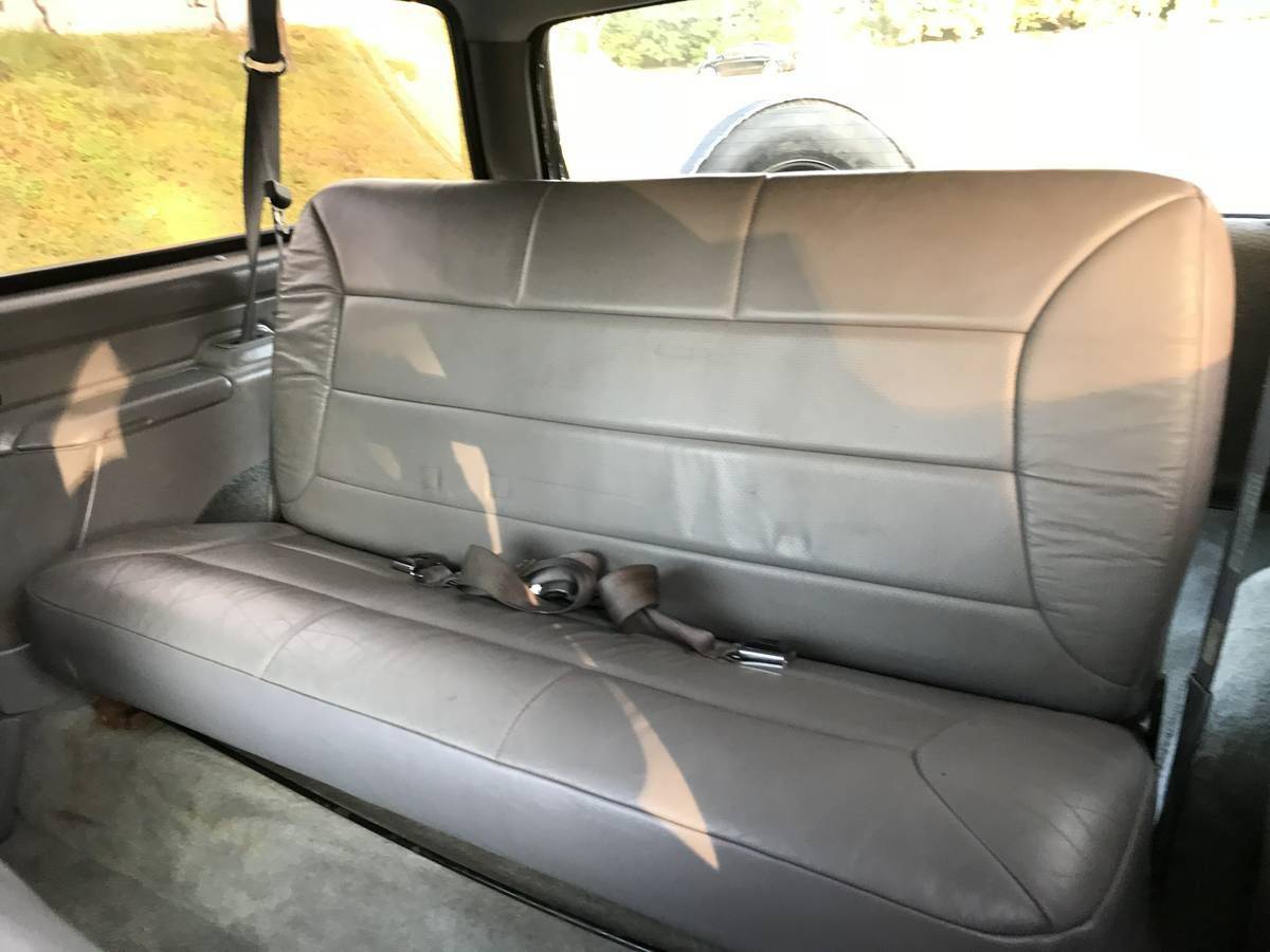 1996 Ford Bronco - 1996 FORD BRONCO XLT 4WD - Used - VIN 1FMEU15H4TLA34987 - 173,000 Miles - 8 cyl - 4WD - Automatic - Truck - Black - Los Angeles, CA 90028, United States