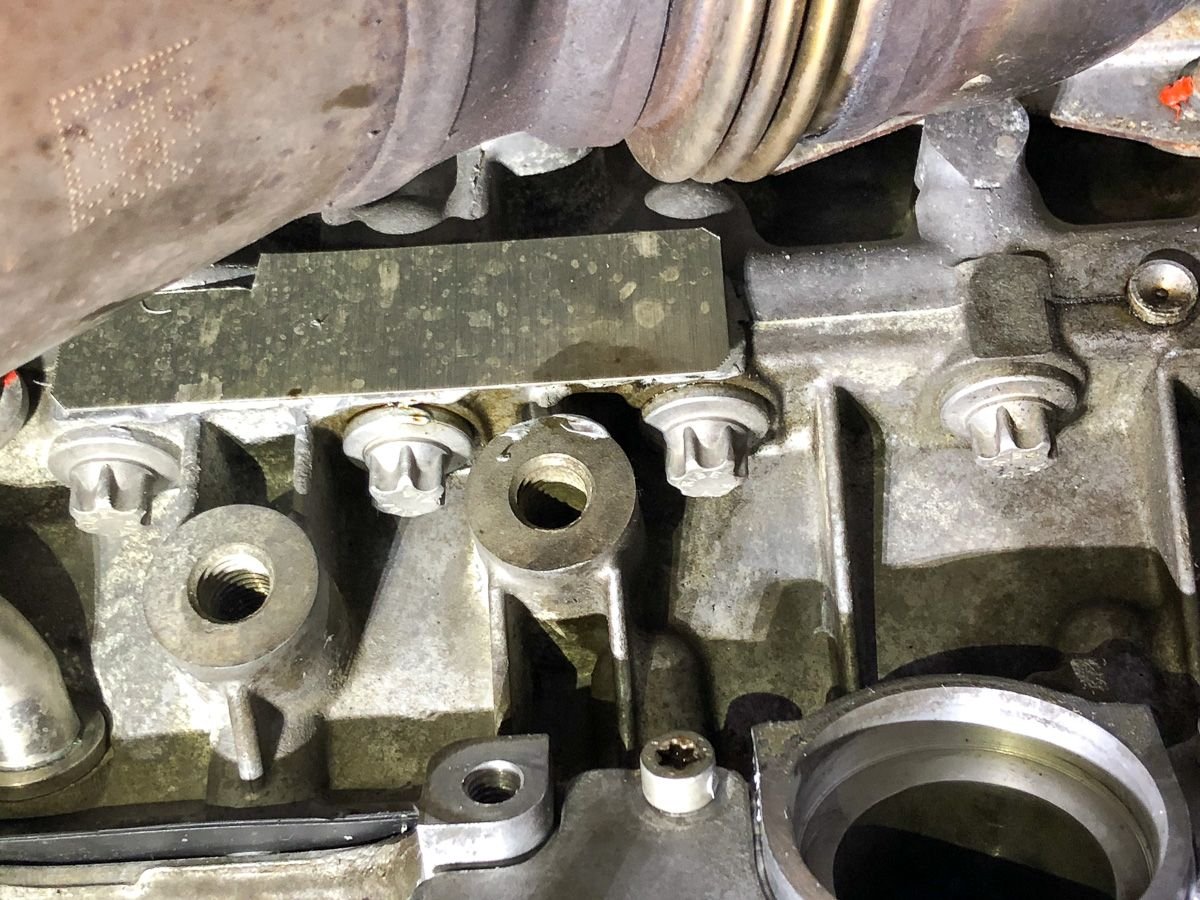 Oil leak repair - aluminum rectangle, silicone gasket sealant