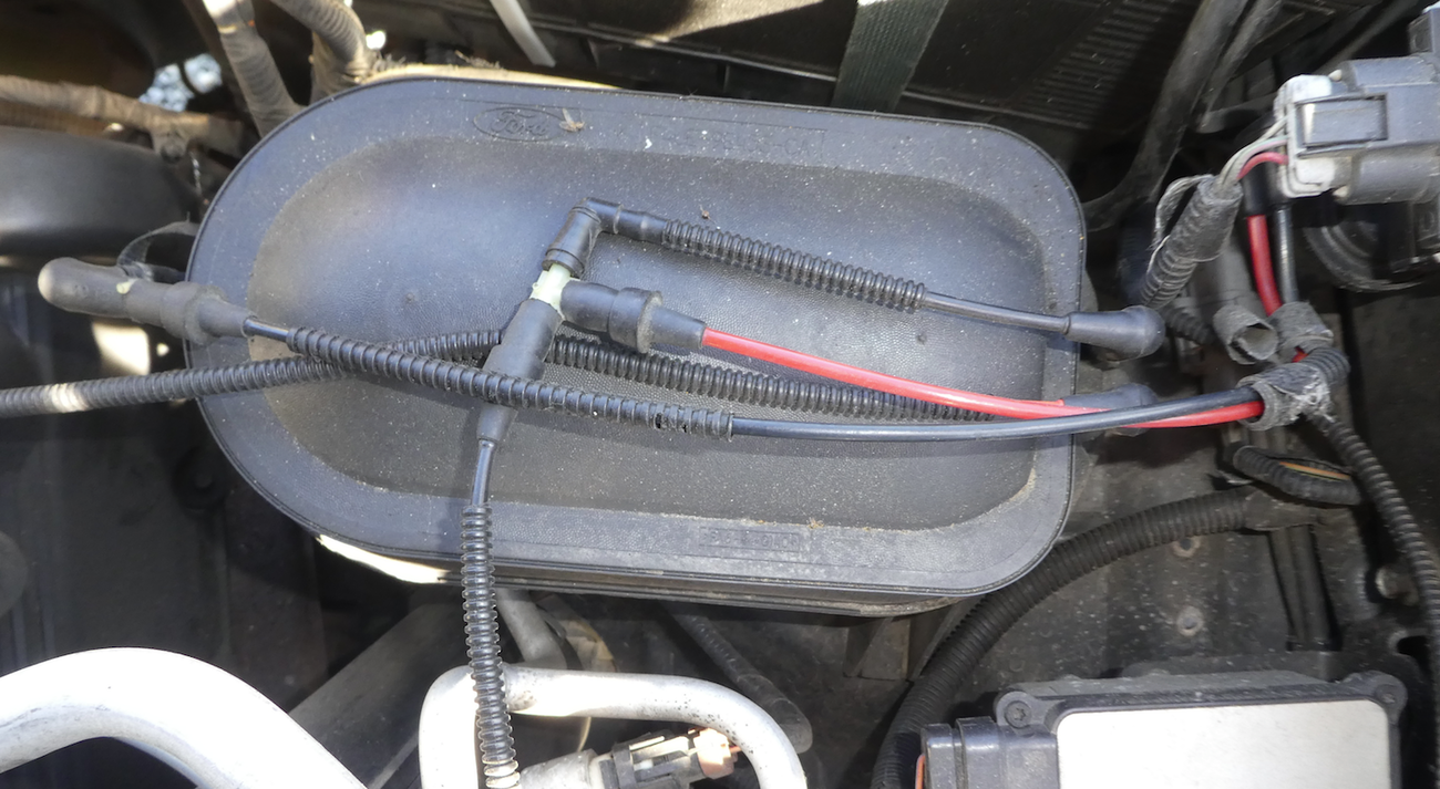 2004 F250 Super Duty V10 gasoline Vacuum Reservoir Ford Truck