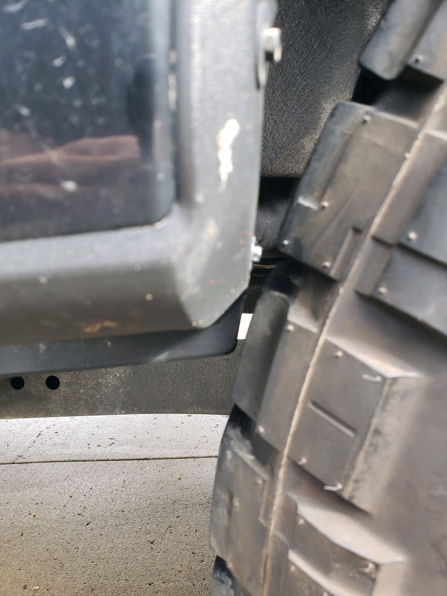 Leveled/lift kit setup rubbing with what size tires/wheels? Ford