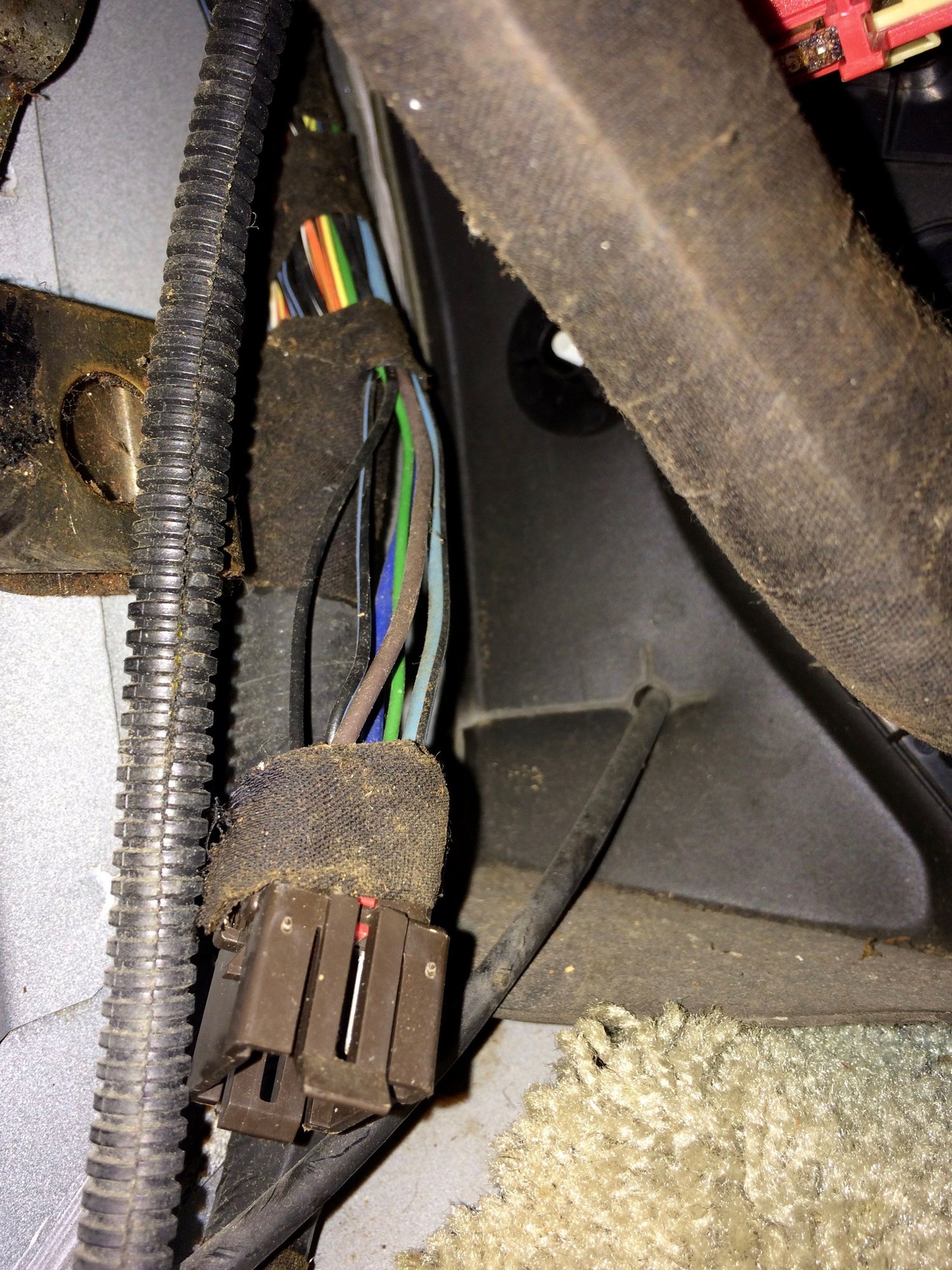 '97 E-Super Duty Extra connector under dash? - Ford Truck Enthusiasts