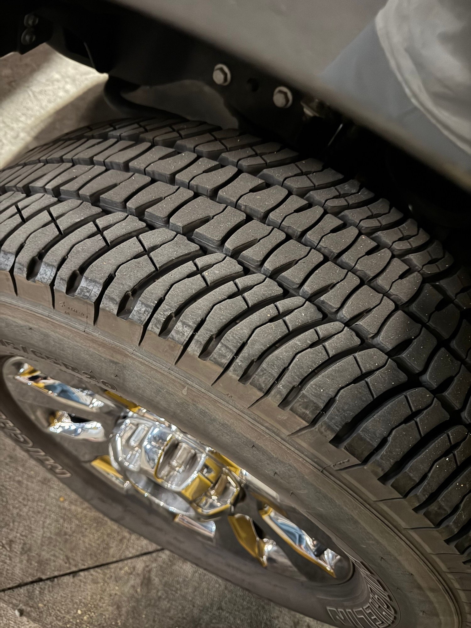 Wheels and Tires/Axles - 2018 F-250 Lariat 20" Chrome Wheels/Tires - Used - 0  All Models - Sherman Oaks, CA 91401, United States