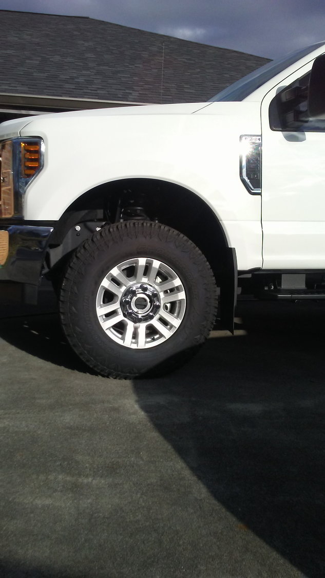 2019 Ford F250 tire sizes