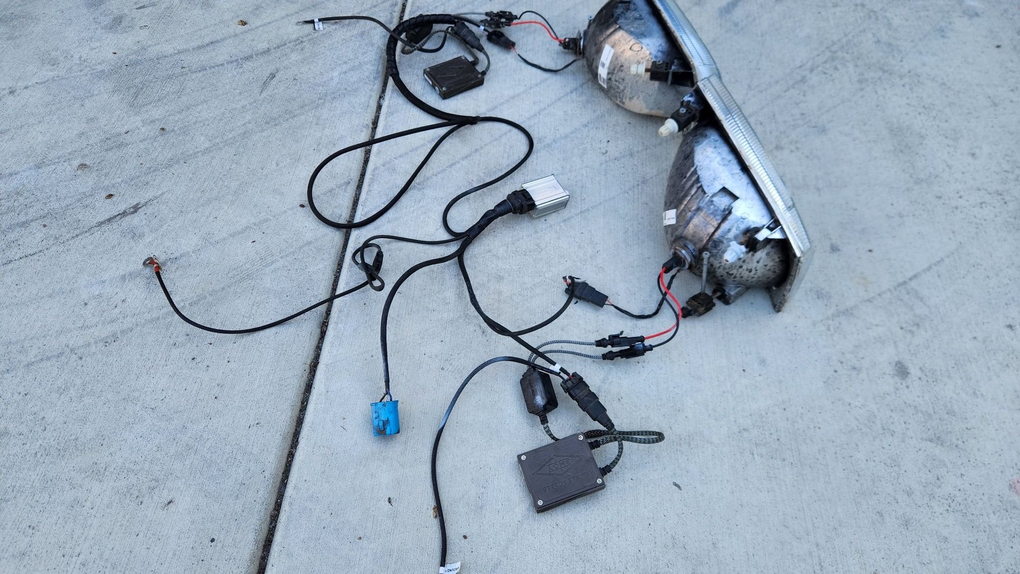 Lights - 99-04 Super Duty HID Headlamp Kit - Used - All Years  All Models - San Diego, CA 92075, United States