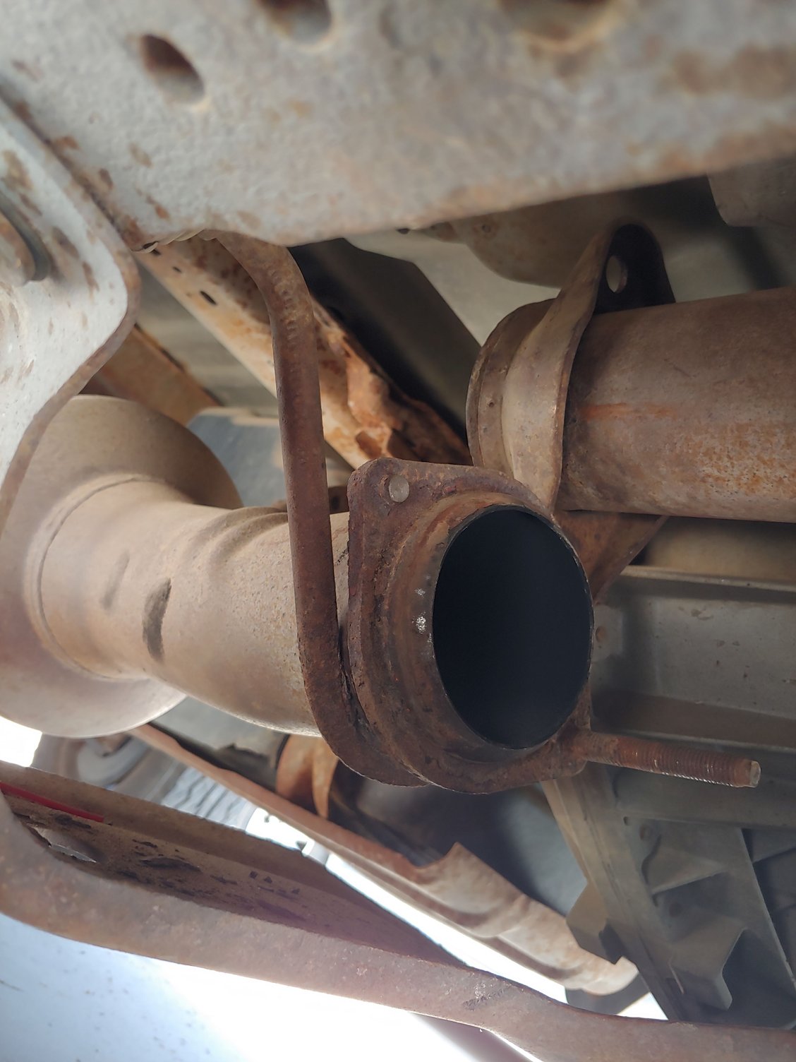 Catalytic converter Broken Stud Ford Truck Enthusiasts Forums