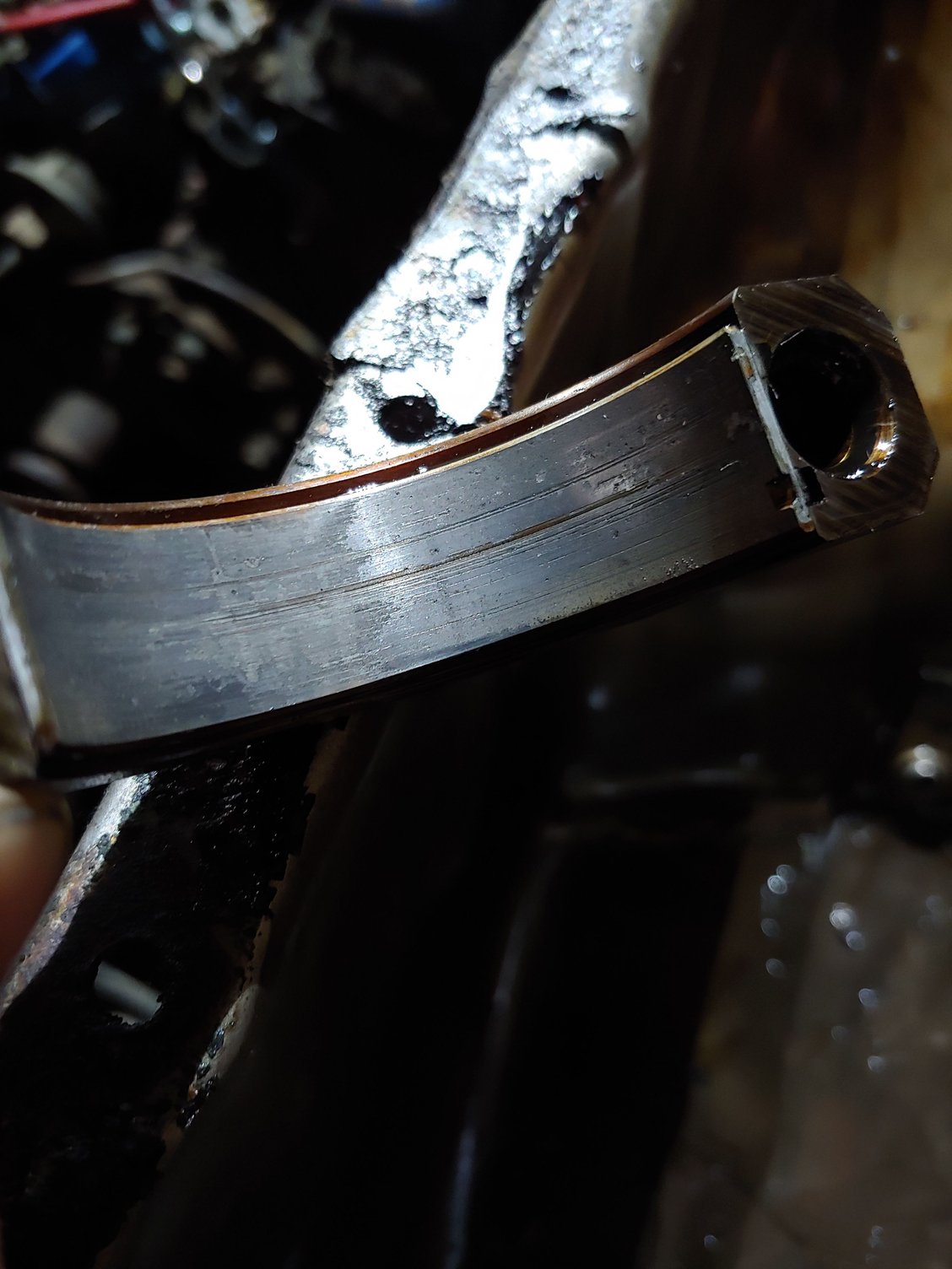 2nd rod bearing from crank pulleys = 5th cylinder I think, only picked it since it was easy to get to