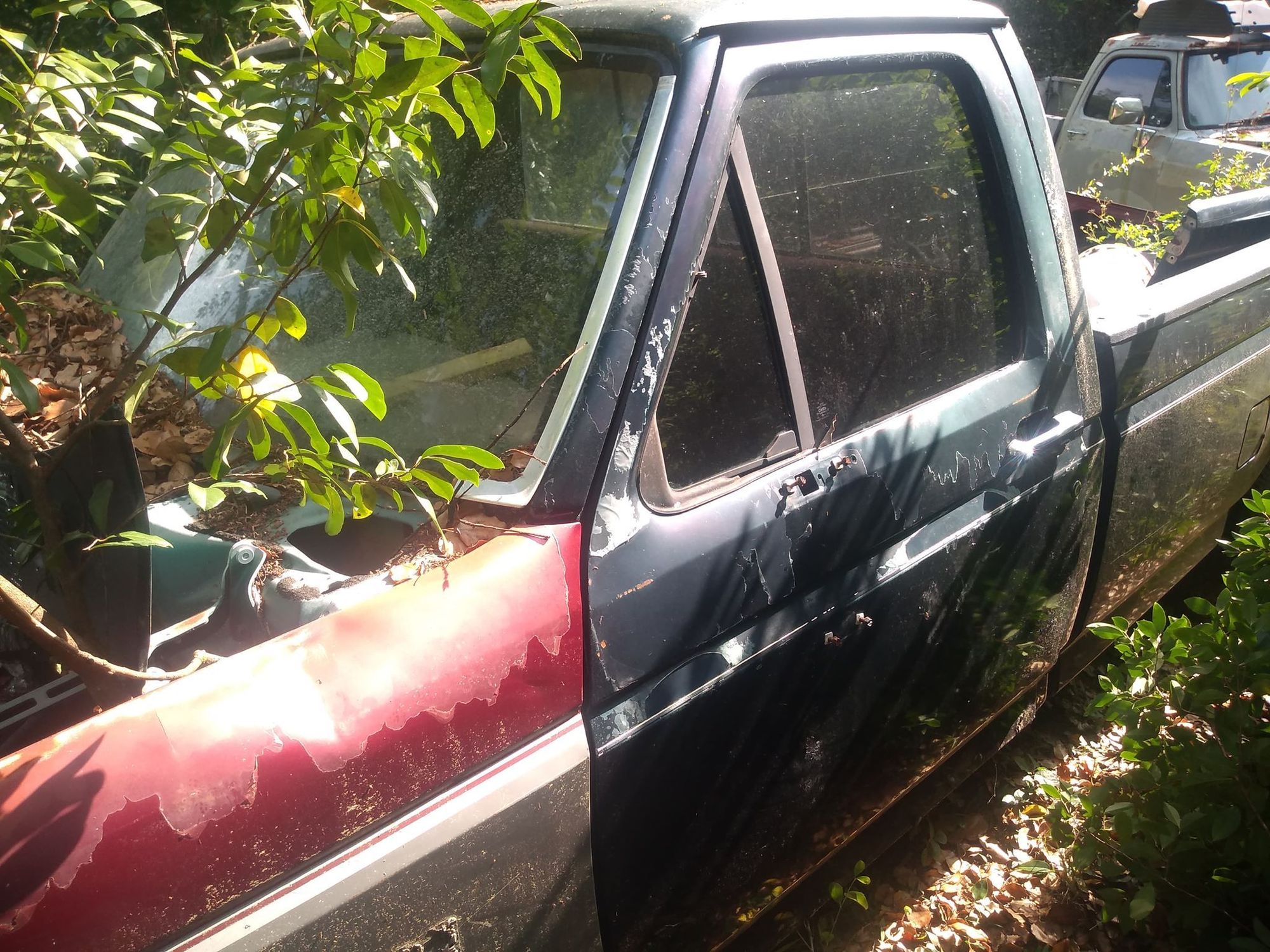 1988 Ford F-150 - 1988 F150 Shortbed 4x4 Rblt. 302 Granny 4 Spd. - Used - VIN 1FTEF14NOJNB57208 - 127,184 Miles - 8 cyl - 4WD - Manual - Truck - White - Apopka, FL 32712, United States