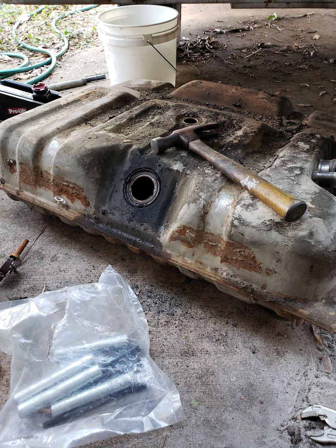73 ford maverick gas tank on Fuel Tank Trouble Ford Truck Enthusiasts Forums