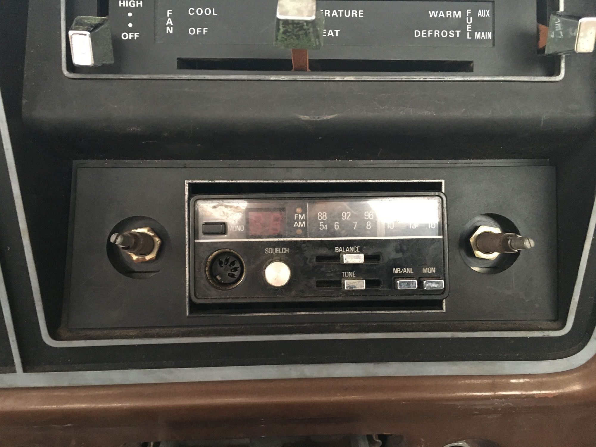 Vintage Ford stock am fm CB radio Ford Truck Enthusiasts Forums