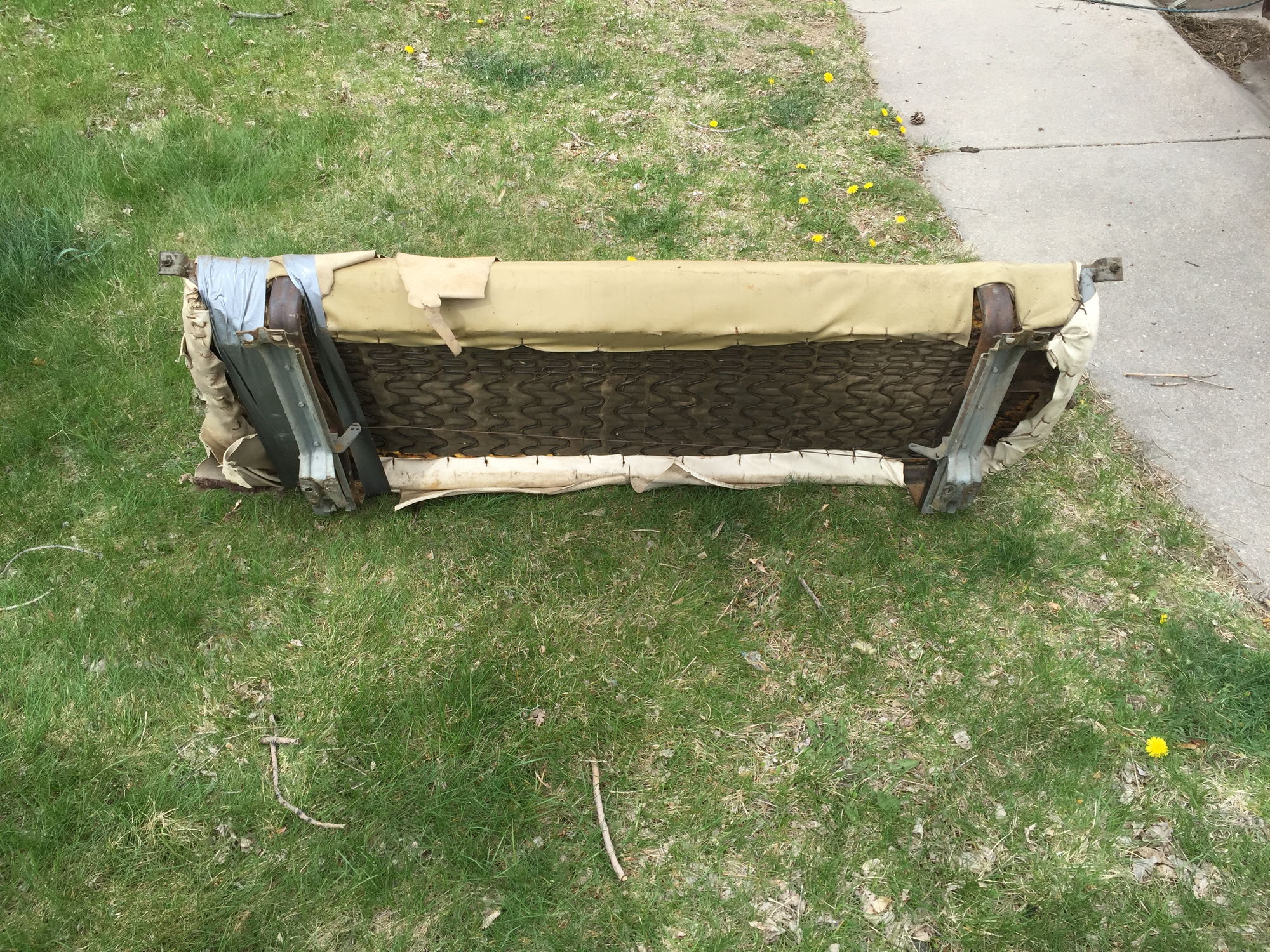 Original bench seat from '58 F100 - Ford Truck Enthusiasts Forums