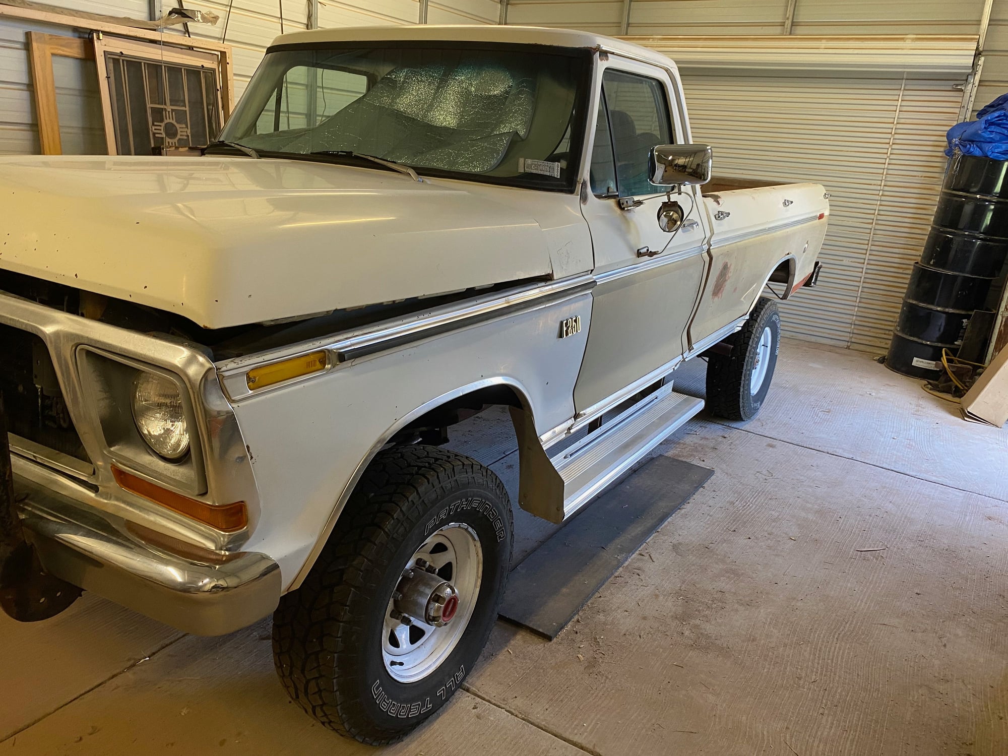1976 Ford F-250 - 1976 hiboy 4x4 with granny 4speed - Used - Edgewood, NM 87015, United States