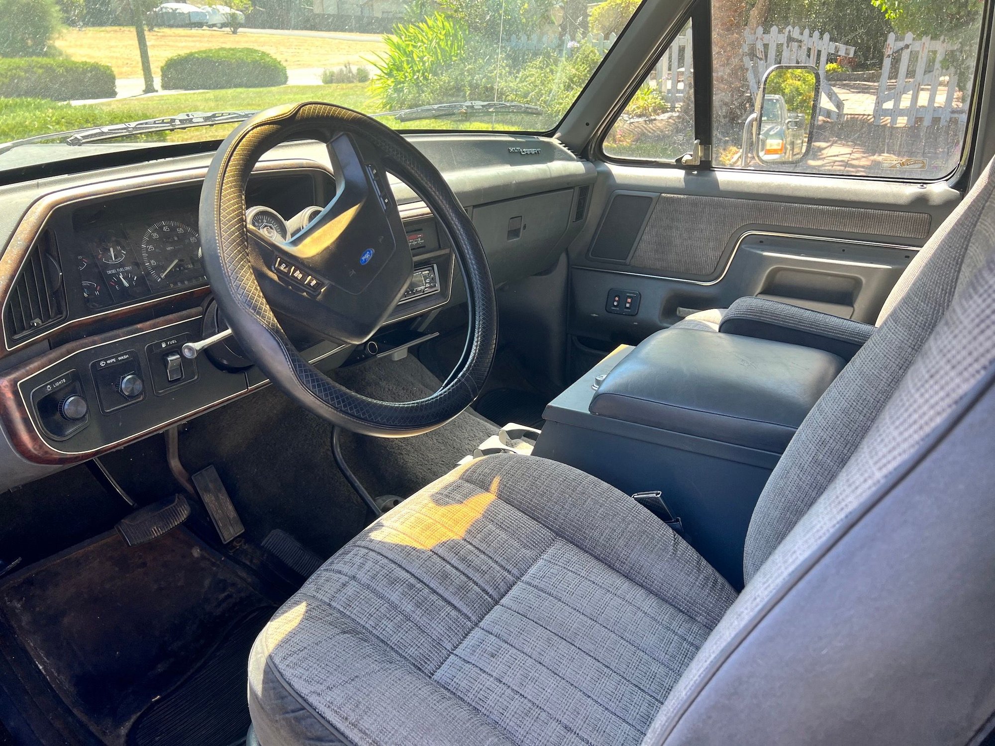 1990 Ford F-250 - 1990 Ford F250 4x4 Extended Cab 7.3l Diesel IDI LWB Lariat - Used - VIN 1FTHX26M5LKB49582 - 8 cyl - 4WD - Automatic - Truck - Black - San Jose, CA 95119, United States
