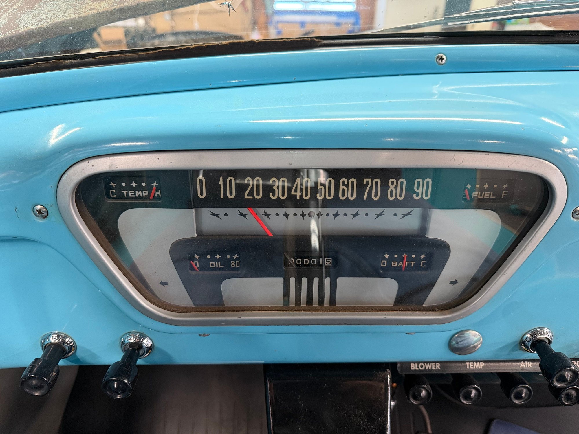 Reinstalled. Not sure why the needle is sitting where it is. Hopefully it's not broken. 