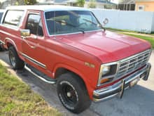 1986 Bronco with 351 Windsor, dual exhaust, straight piped, headers