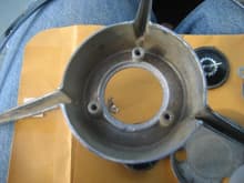 To assemble turn horn ring over.