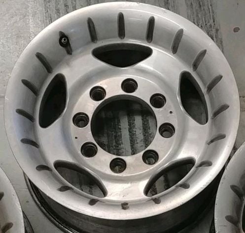 Anyone recognize this wheel? - Ford Truck Enthusiasts Forums