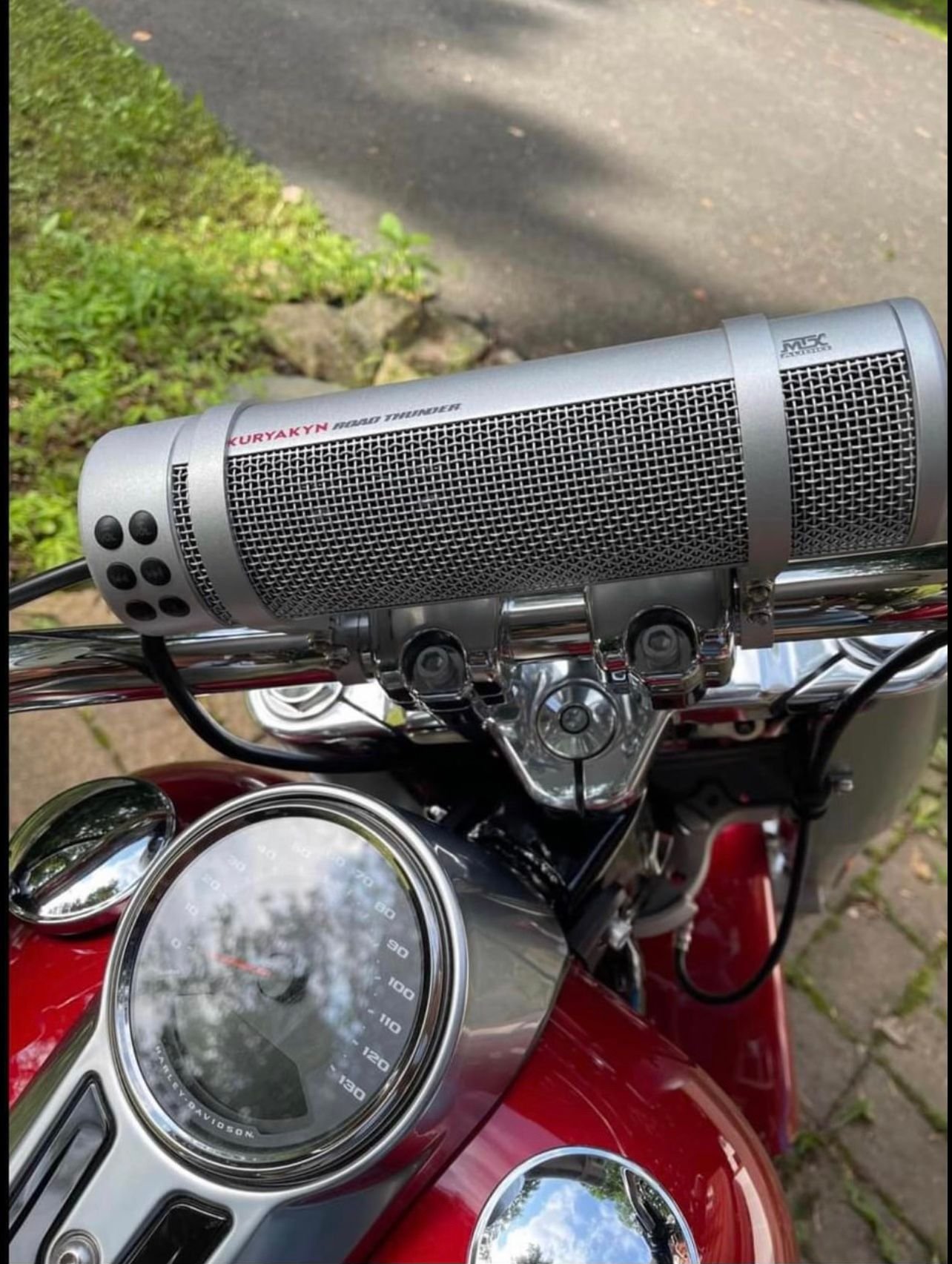 Kuryakyn Road Thunder Sound Bar by MTX Harley Davidson Forums