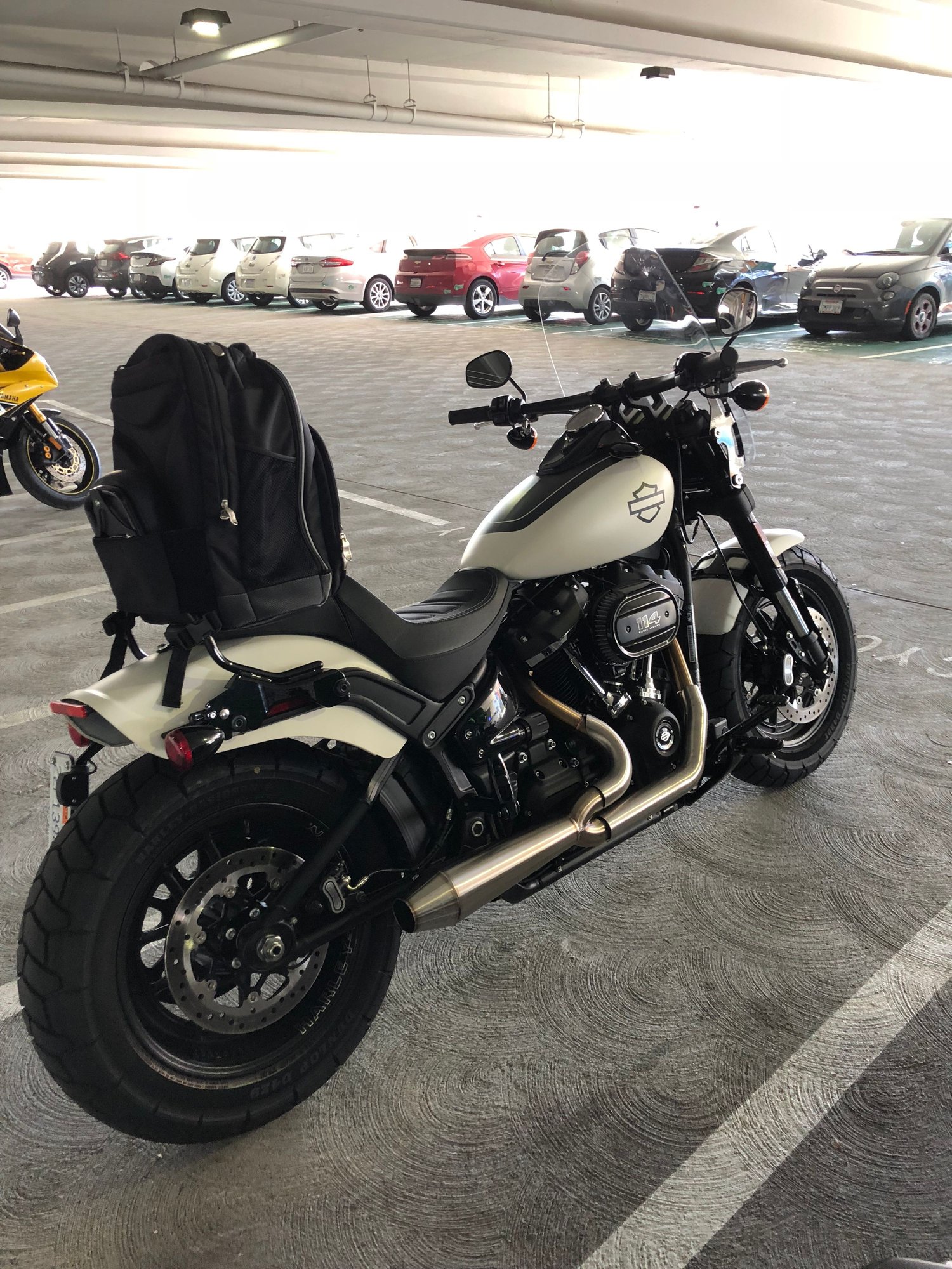 2018 fat bob swingarm bag