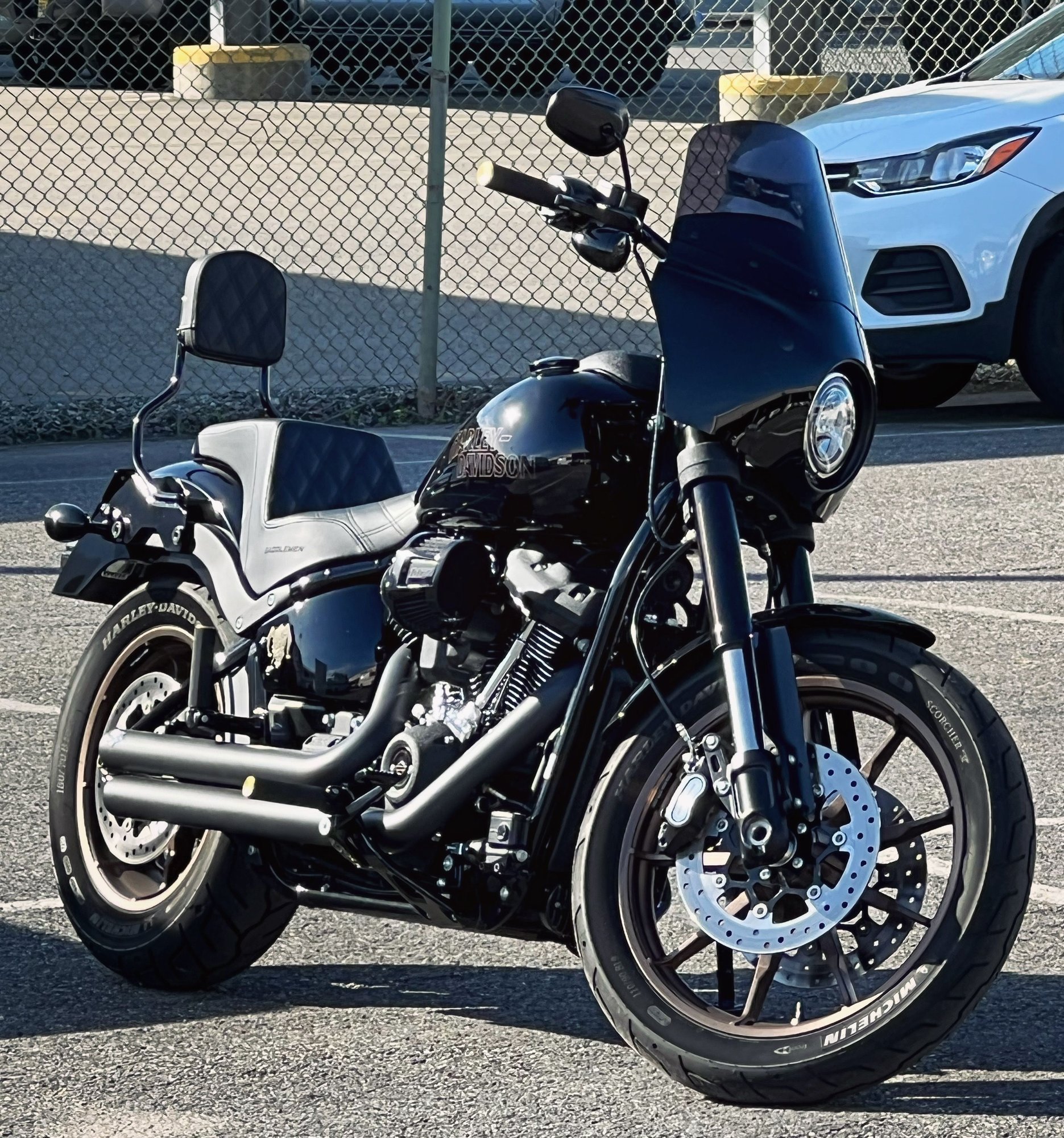 22 FXLRS Sissy bar fitment Page 2 Harley Davidson Forums