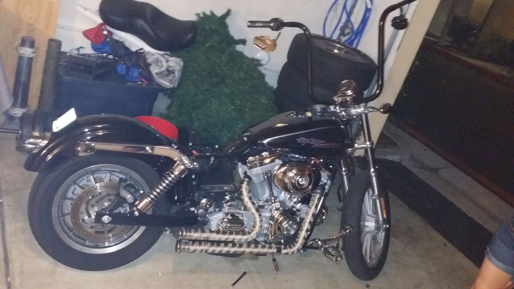 05 FXDC triple tree width??? - Harley Davidson Forums