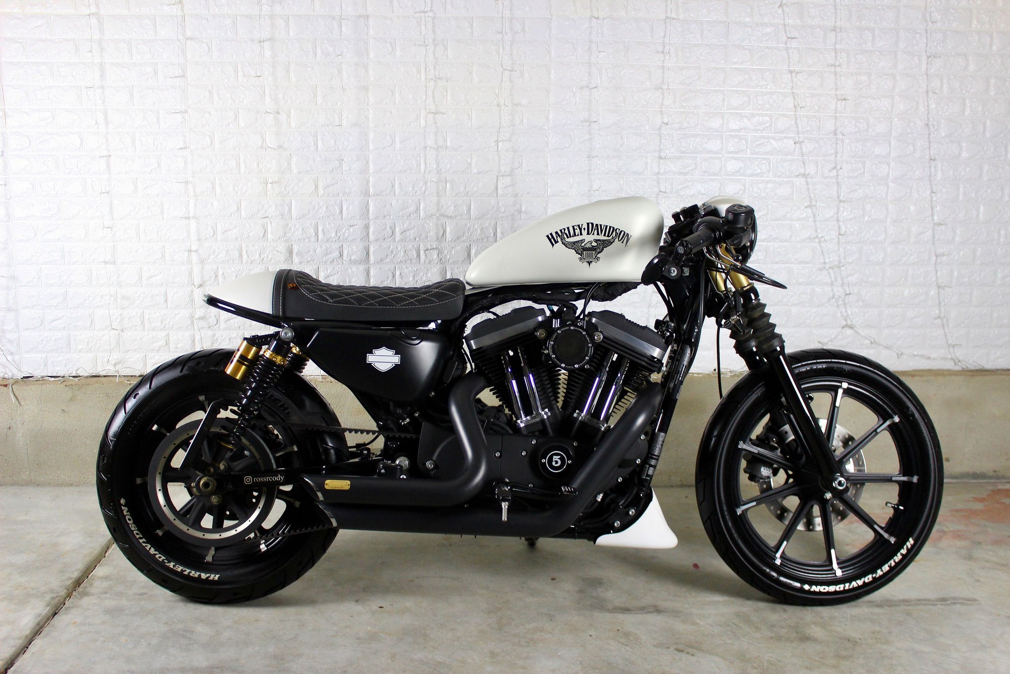 06 Sportster Oil drain hose Harley Davidson Forums