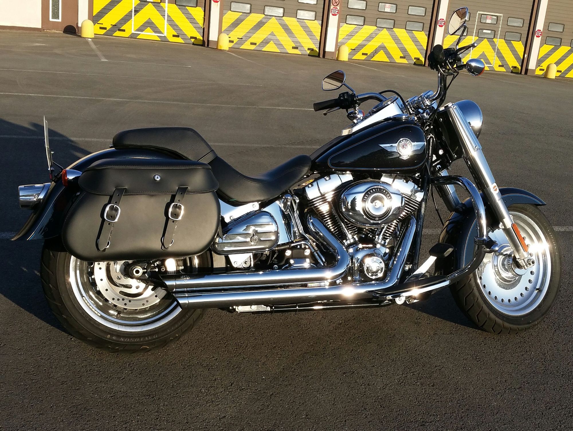 Leather Saddlebags for Fat BoyPost Pix Please. Page 2 Harley