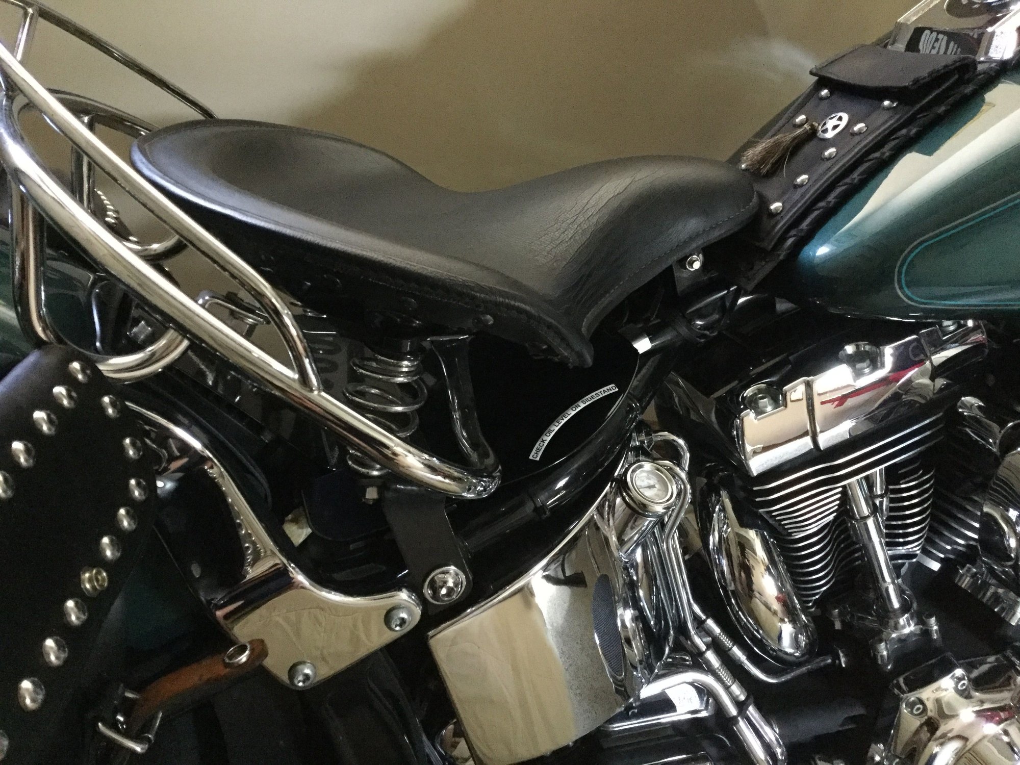 CrossBones Seat on Evo FXSTC Harley Davidson Forums
