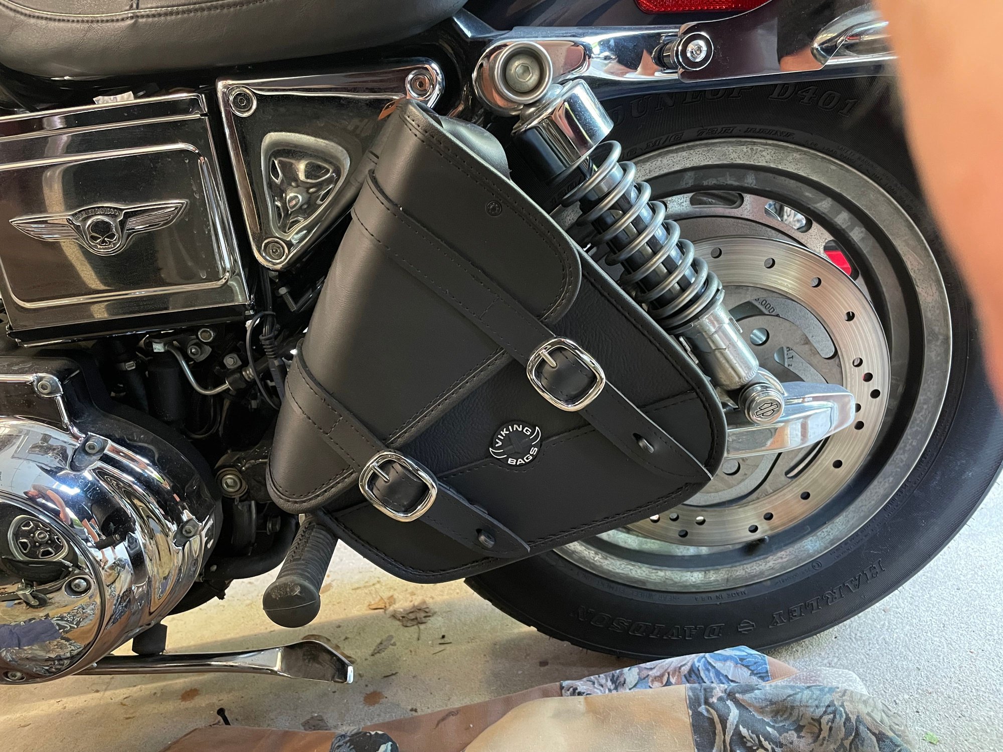 sportster swingarm bag with passenger pegs