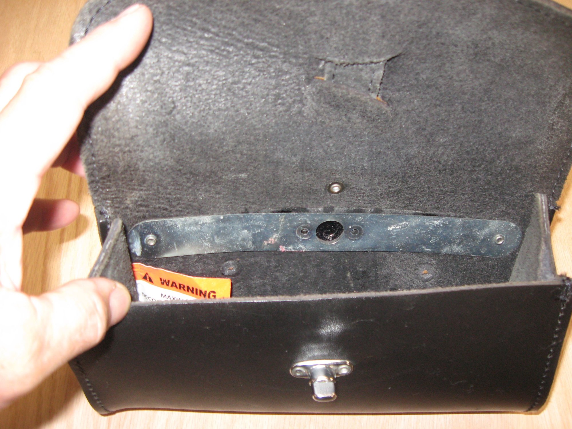 For Sale Harley Davidson Softail Windshield Bag Harley Davidson Forums