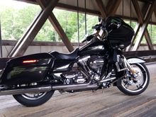 Saddleman Dominator Solo. Carbon fiber stitching. Has slot for backrest. Sits you up about an inch higher than stock. Im sending it out to get cut down. Not much better than my Mustang vintage solo as far as comfort. But looks a lot better.