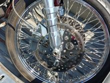 I guess this is a Italian front end 43mm ceriani or something I'm digging the dual front brake caliper s