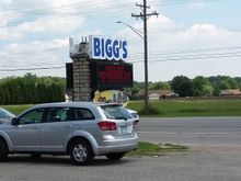 Second stop was Biggs Bar on Gratiot Ave. Excellent rib special and ice cold $1 Bud Lights.