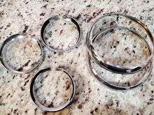 Random trim rings. Only 2 of the large and 3 of the smaller