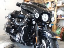 I dipped a lot of other stuff on the bike, too. Passing lamps and brackets, fender trim, etc.