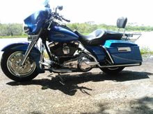 Here is mine with the leather tour pak removed. Wish i still had it