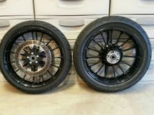 2019 FLHXS-Street Glide Talon Rims,Tires, F-Rotors, ABS Bearings. under 1400 miles on tires