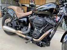 With optional straight end cap and carbon fiber heat shields. 