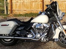 Without rack or backrests