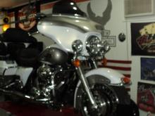 klockwerks windshield and Kuryakyn mirrors