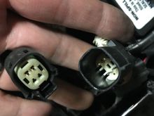 Middle plug disconnected