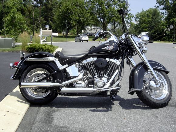 Had  cyclevision bareback mounts installed to remove the bags - 2