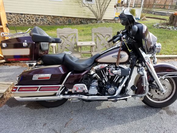 1998 FLHTCI, original owner, 48k miles.  The caddie...