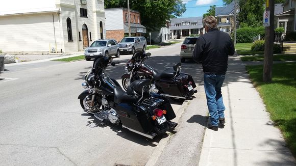 Anther great day for a ride. Perfect weather!