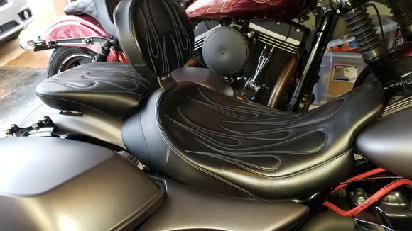Back rest is adjustable, passenger seat removable