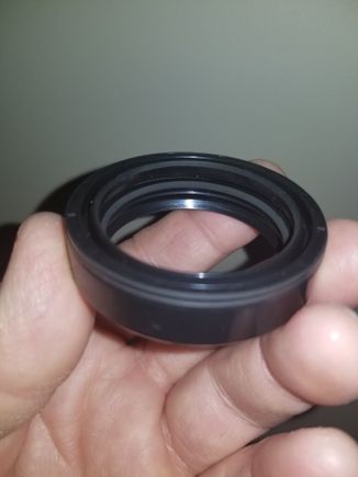 Lip down? This is my guess.