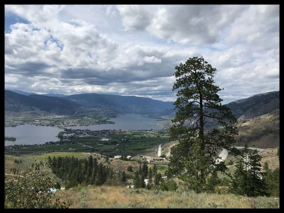 Top of the hill before you head down into Osoyos… It’s a summer vacation place, with lots of boats… So no cheap motels here… But I ran out of steam, so here I be.
