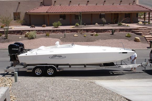 28' Skater / 300 Mercs. 122 mph boat.