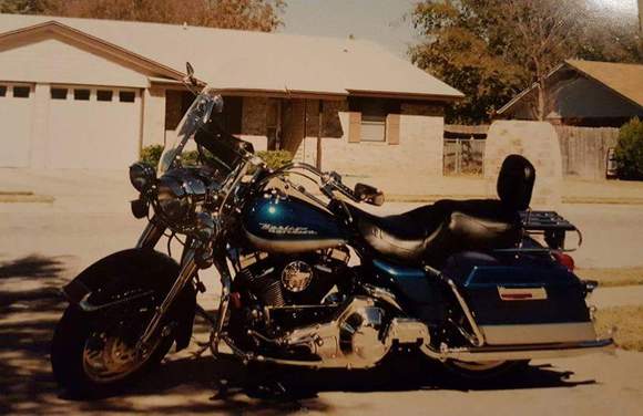 My 1994 Road King. Wish I'd had kept her.