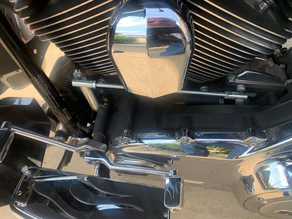 The front of the linkage is a ball and socket. The socket popped off. 